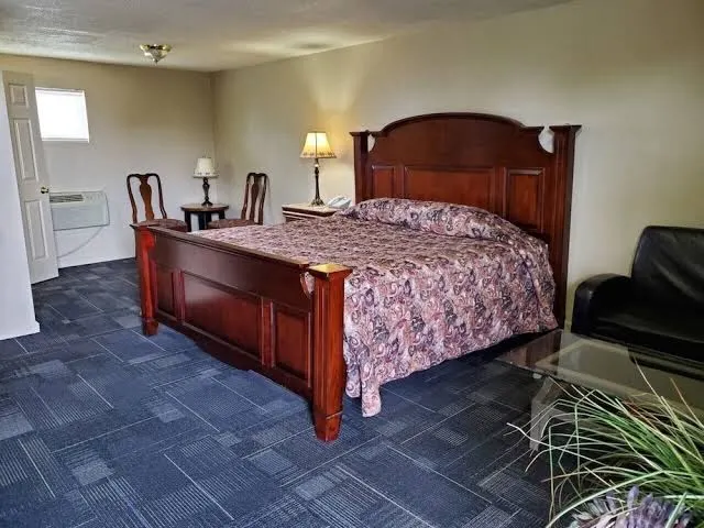 All Seasons Motel