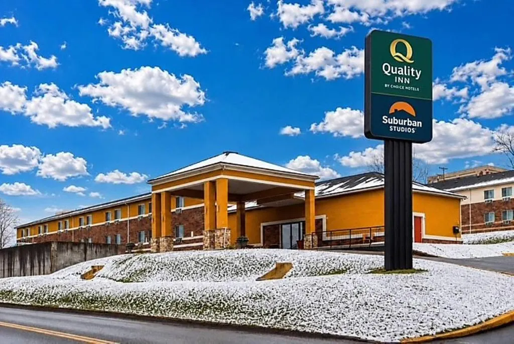 Quality Inn Coraopolis - Pittsburgh Airport