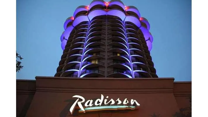 Radisson Hotel Cincinnati Riverfront