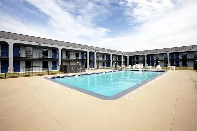 Newnan Lodge