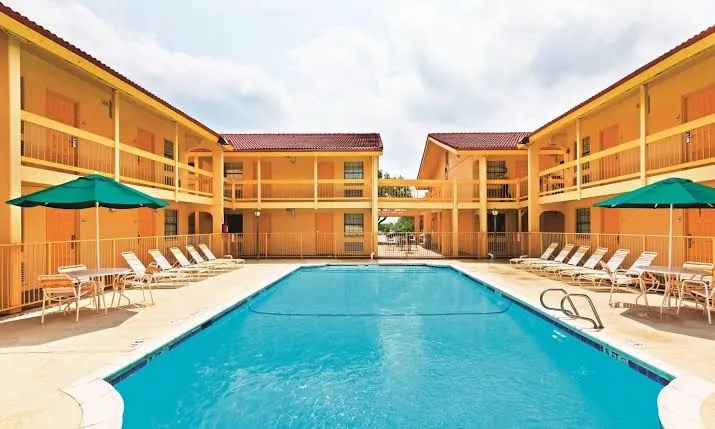 Rodeway Inn