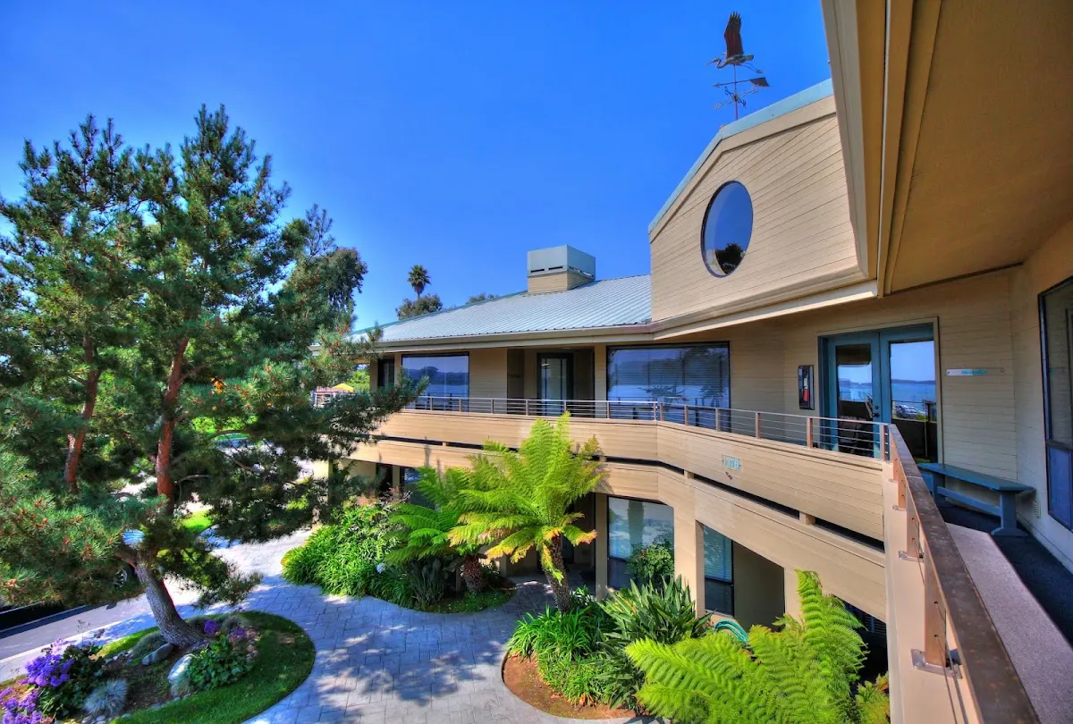 Baywood Inn