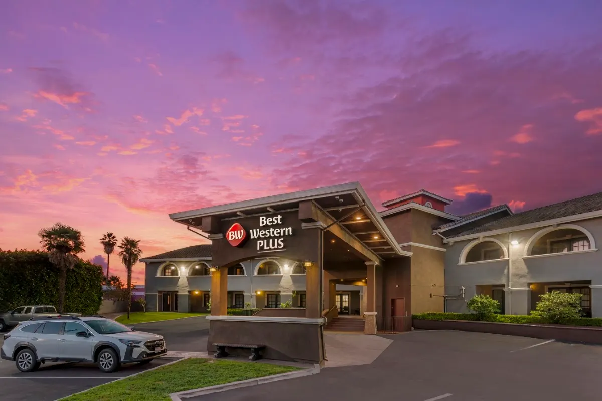 Best Western Plus Brookside Inn