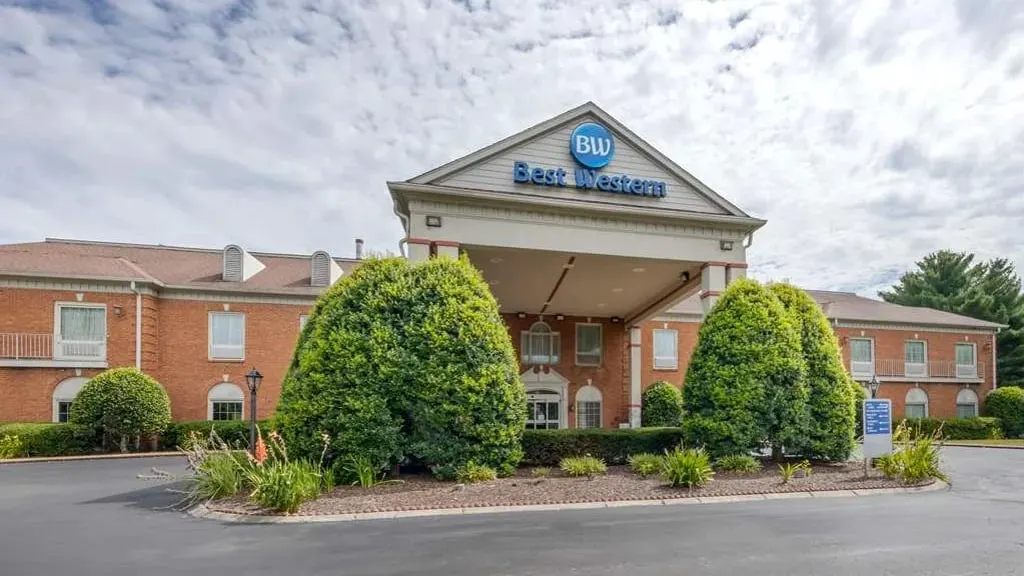Best Western Spring Hill Inn & Suites