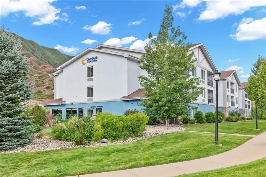 Comfort Inn & Suites Glenwood Springs On The River