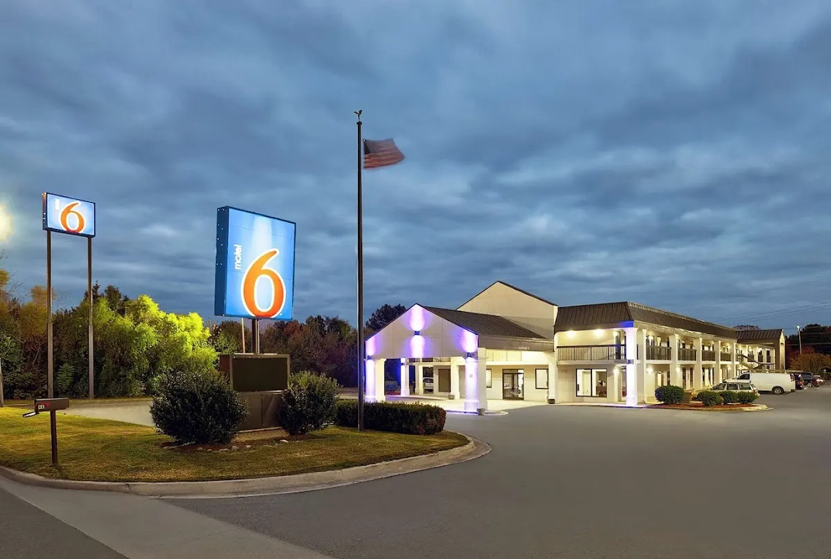 Motel 6 Scottsboro, AL – Hwy 72