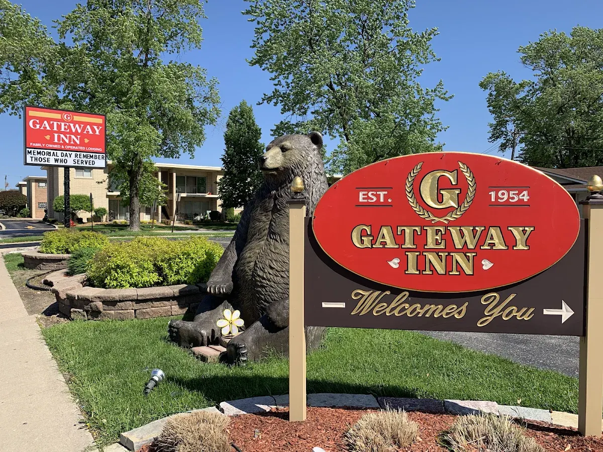 The Gateway Inn of Oak Lawn