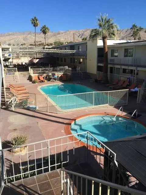 Sandpiper Inn & Spa