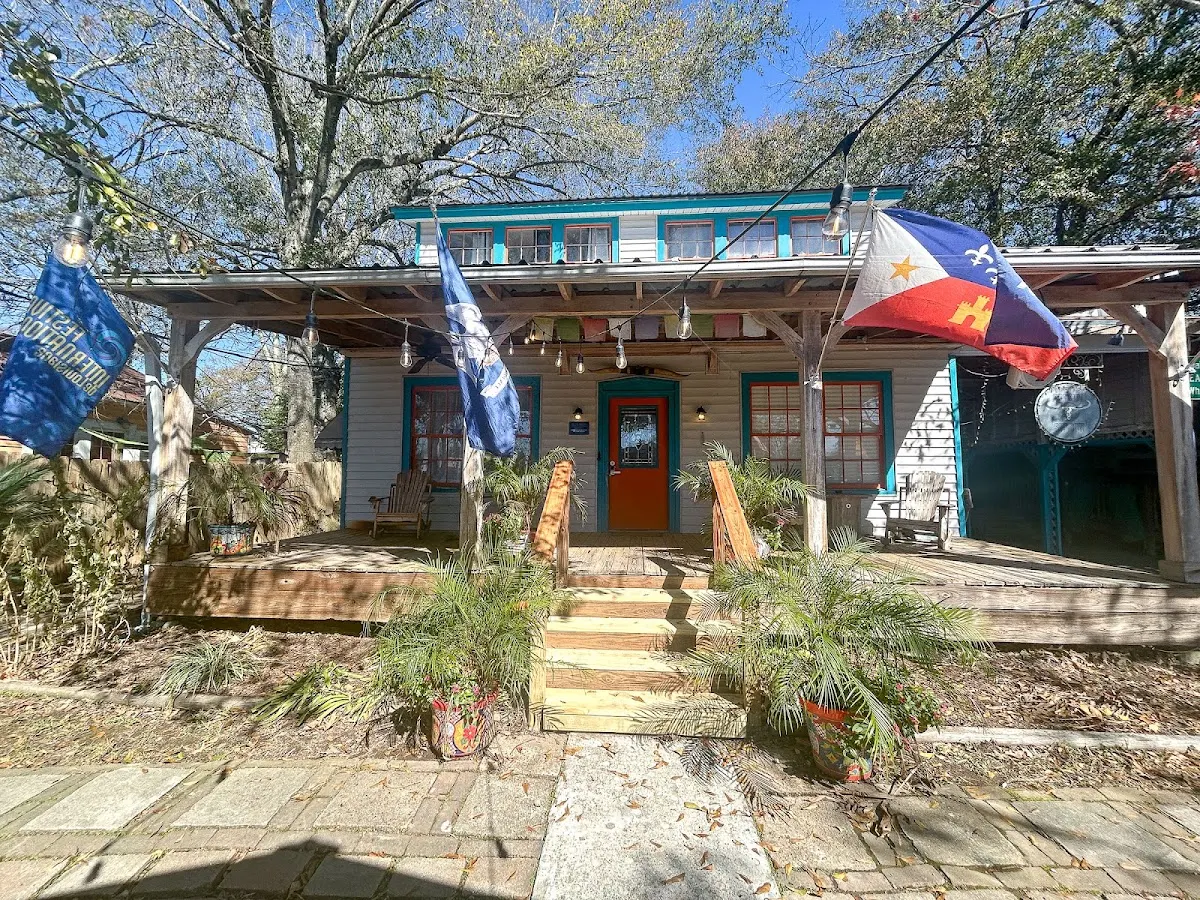 Blue Moon Saloon & Guest House