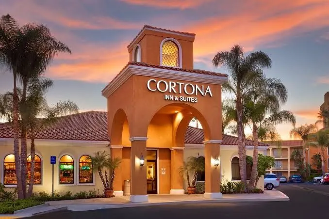 Cortona Inn and Suites Anaheim Resort