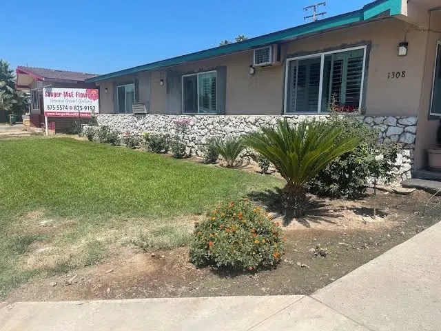 Townhouse Motel