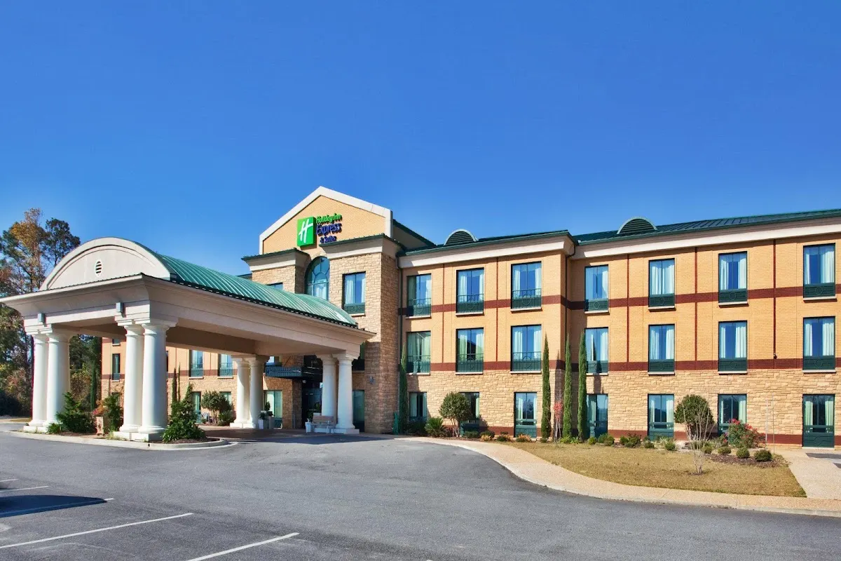 Holiday Inn Express & Suites Macon - I-475 by IHG