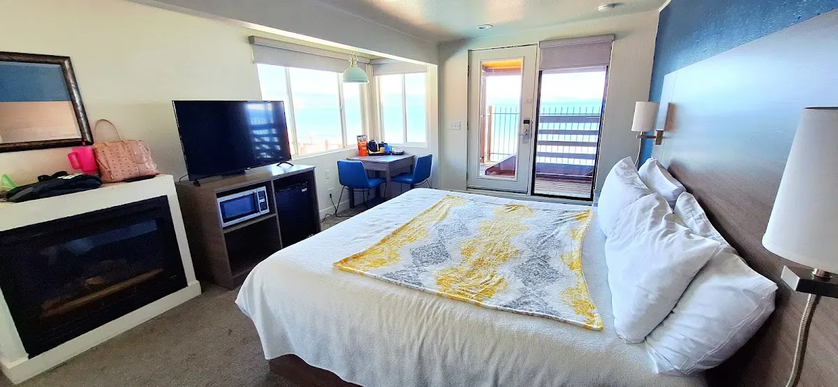 Crown Motel - Kings Beach