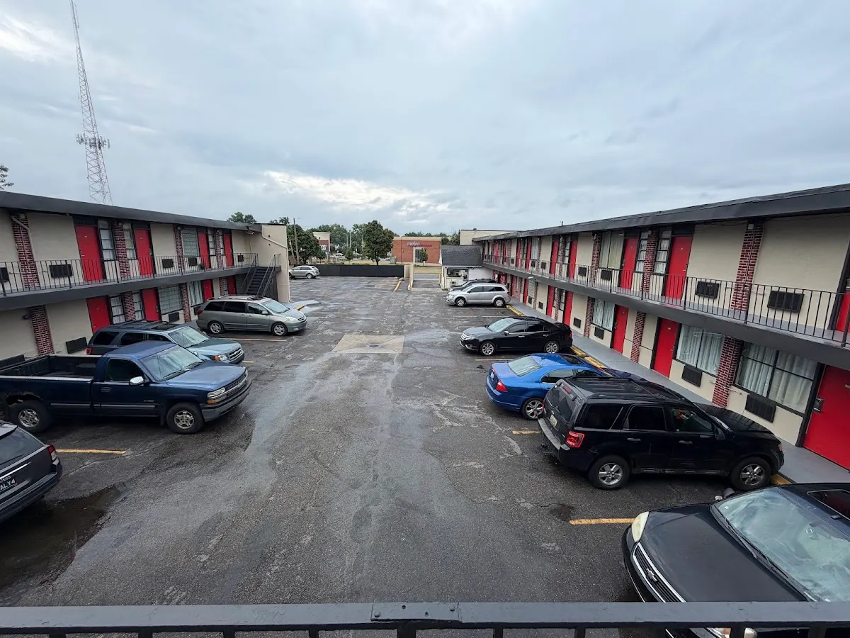 Riviera Motel