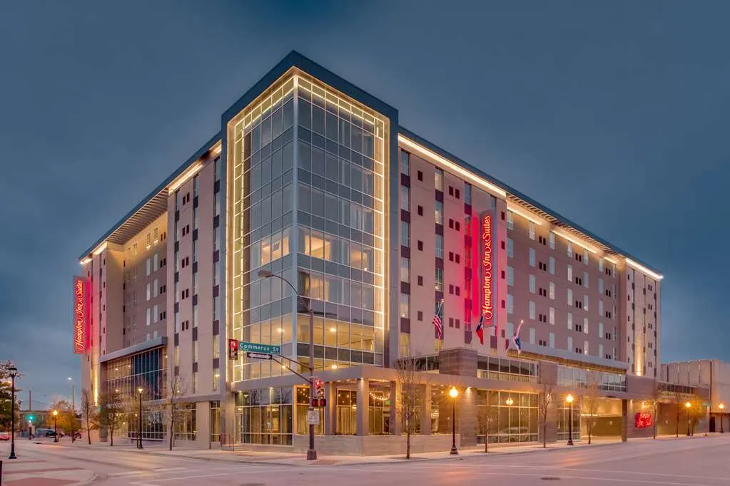 Hampton Inn & Suites Fort Worth Downtown
