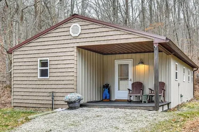1 Mi to Hunting: Cozy & Secluded Stout Cabin
