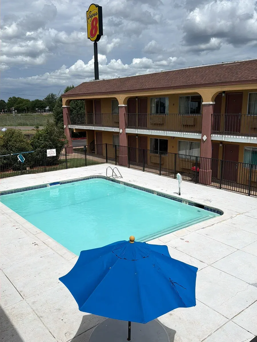 Super 8 by Wyndham Midwest City OK