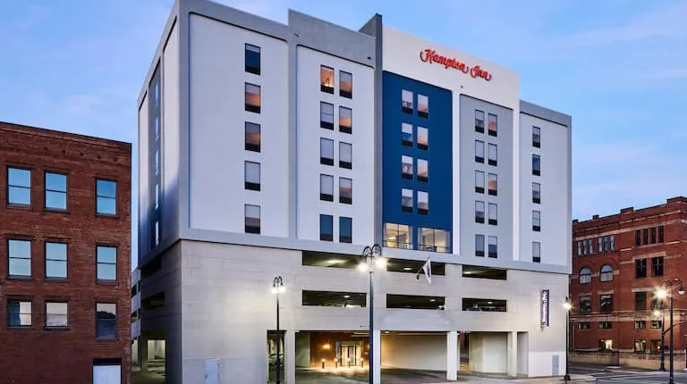 Hampton Inn Massillon