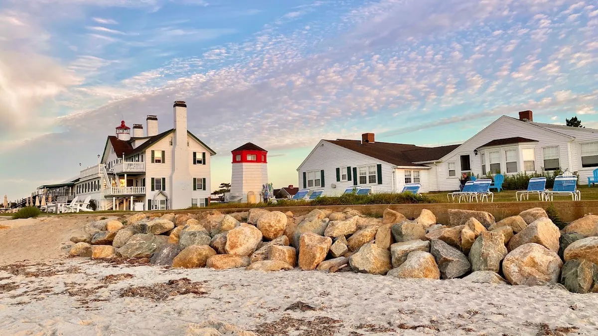 Lighthouse Inn