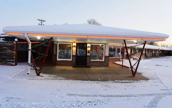 Raine Motel