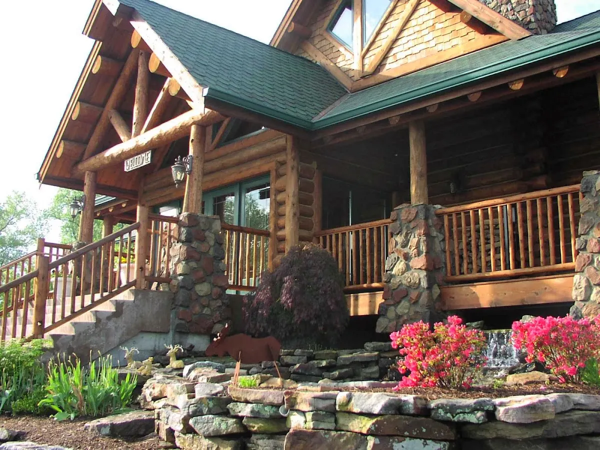 Lodge at Grant's Trail
