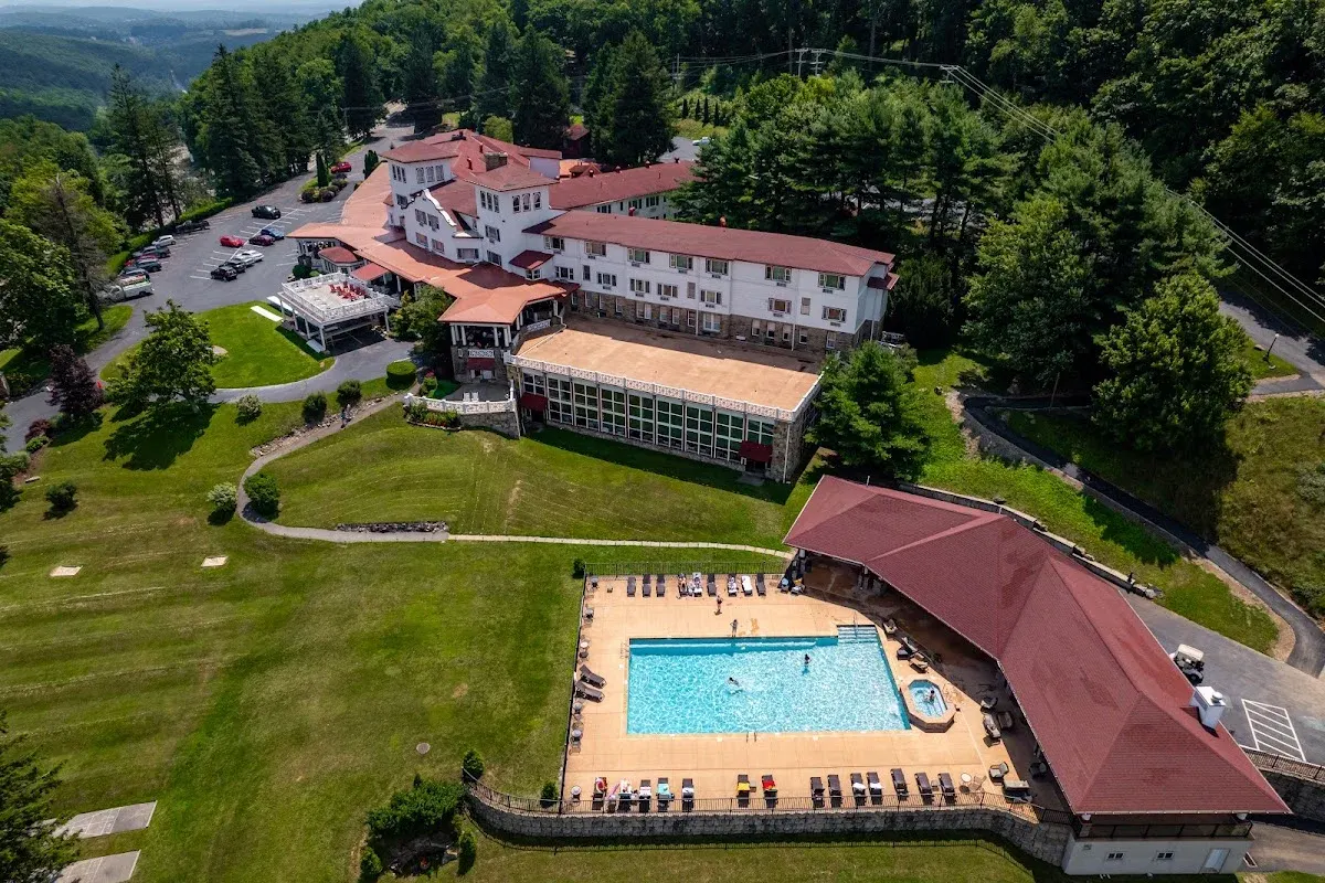 Historic Summit Inn Resort