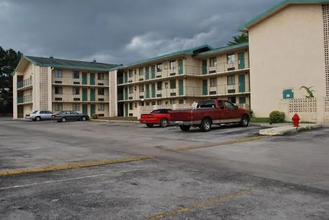 Bama Inn