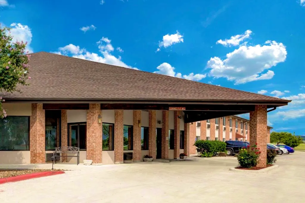 Baymont Inn & Suites by Wyndham San Marcos Outlet Malls
