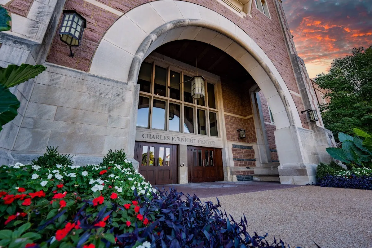 The Knight Center at WashU