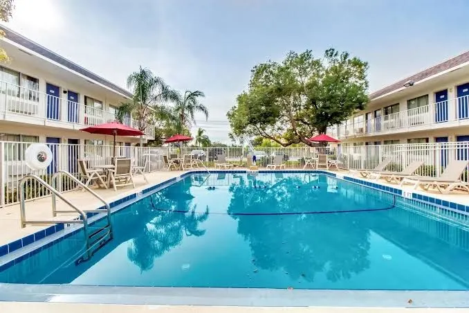 Motel 6 Venice, FL
