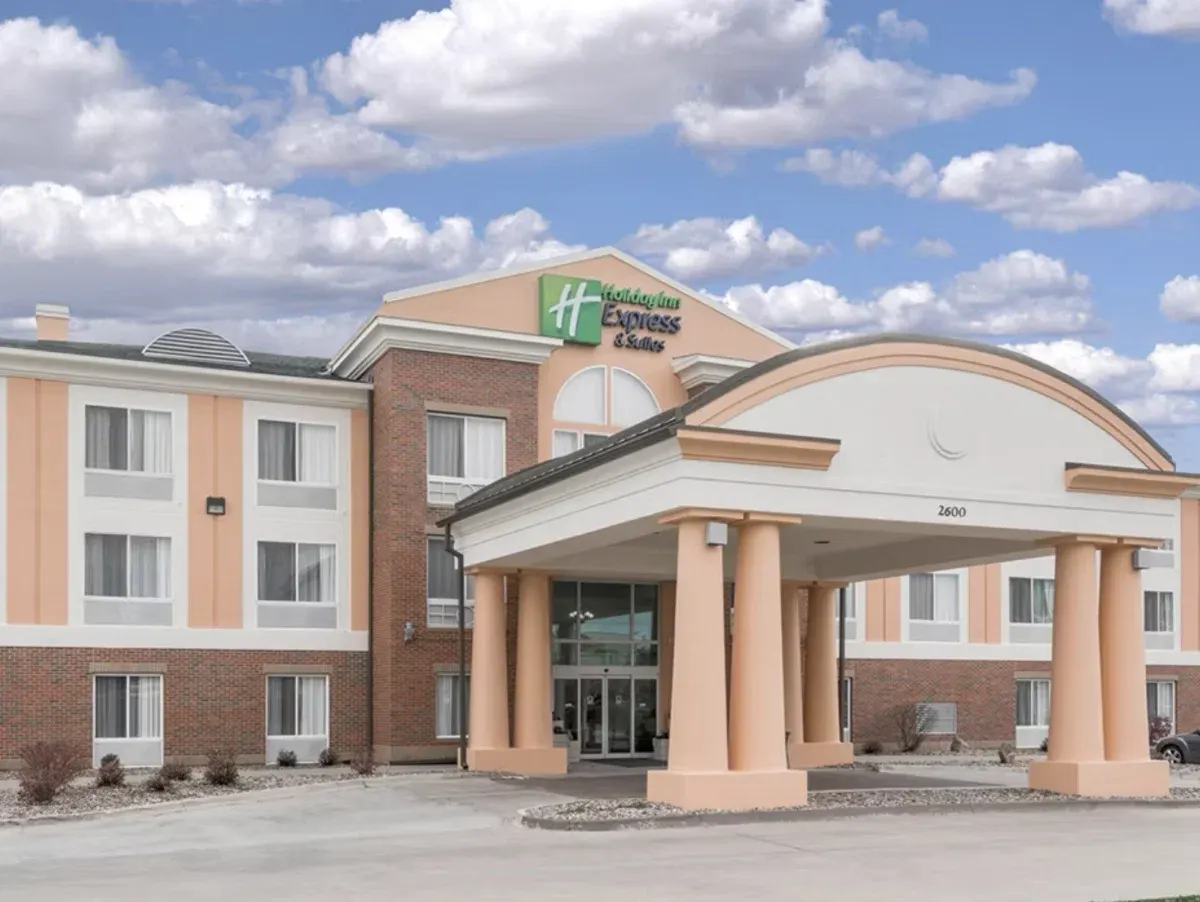 Holiday Inn Express & Suites Ames by IHG