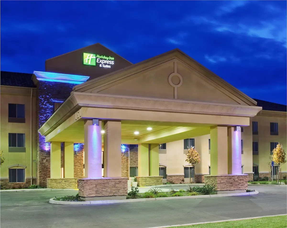 Holiday Inn Express & Suites Merced - Yosemite Natl Park Area by IHG