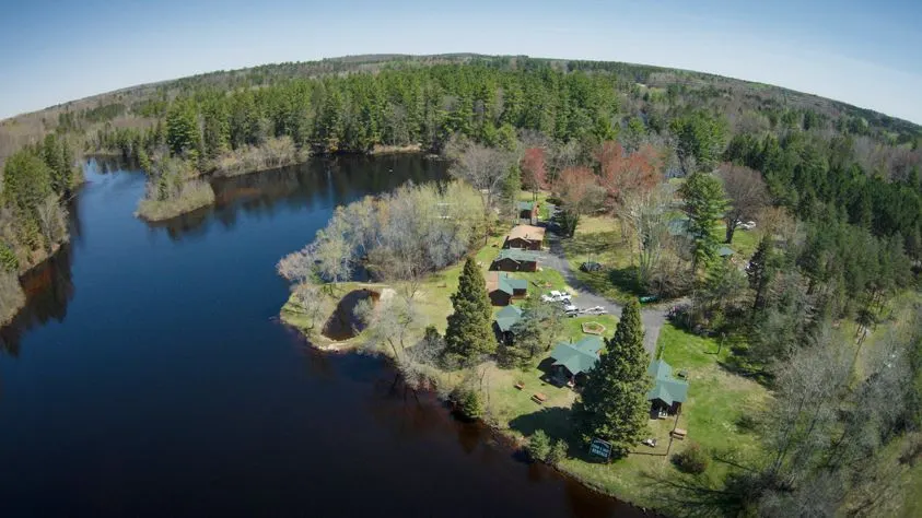 Edgewater Resort Country Log Cabins