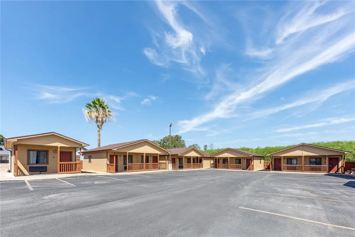 Best Western Regency Inn & Suites