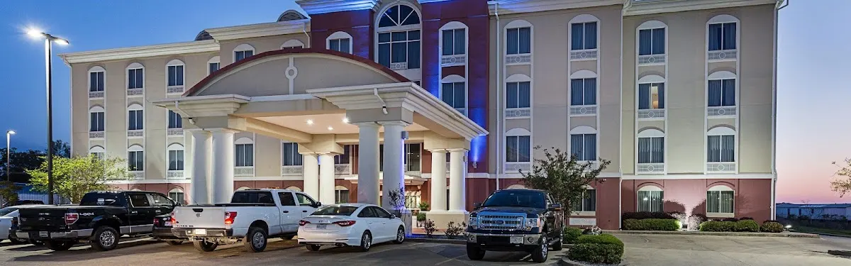 Holiday Inn Express & Suites Byram by IHG