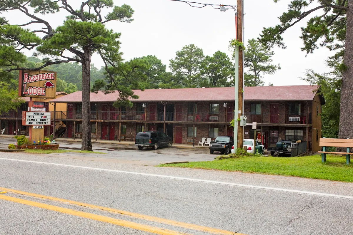 Razorback Lodge