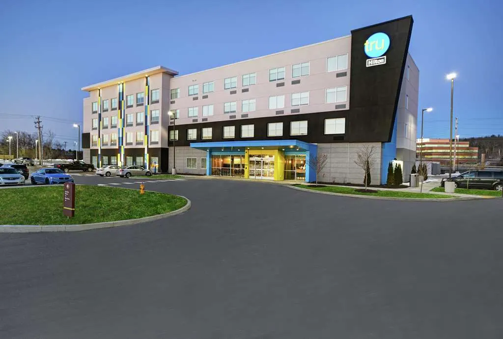 Tru by Hilton Portland Airport Area