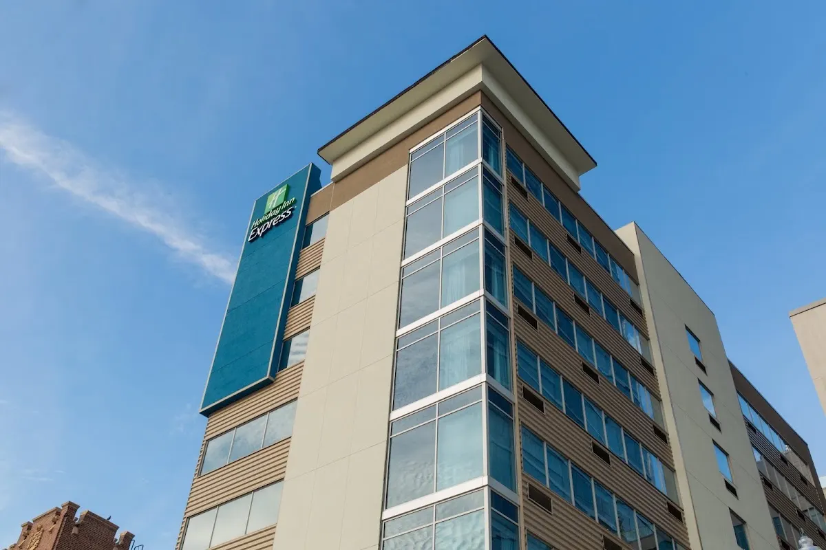 Holiday Inn Express New Rochelle by IHG