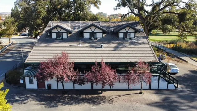 10th Green Inn