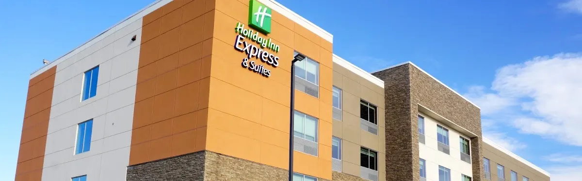 Holiday Inn Express & Suites Omaha - Millard Area by IHG