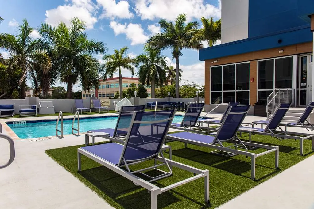 Hampton Inn & Suites by Hilton Miami Airport South Blue Lagoon