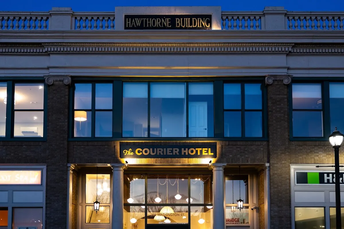 The Courier Hotel