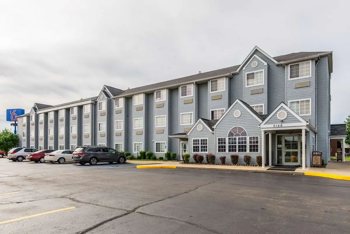 Motel 6 Indianapolis, IN - Carmel