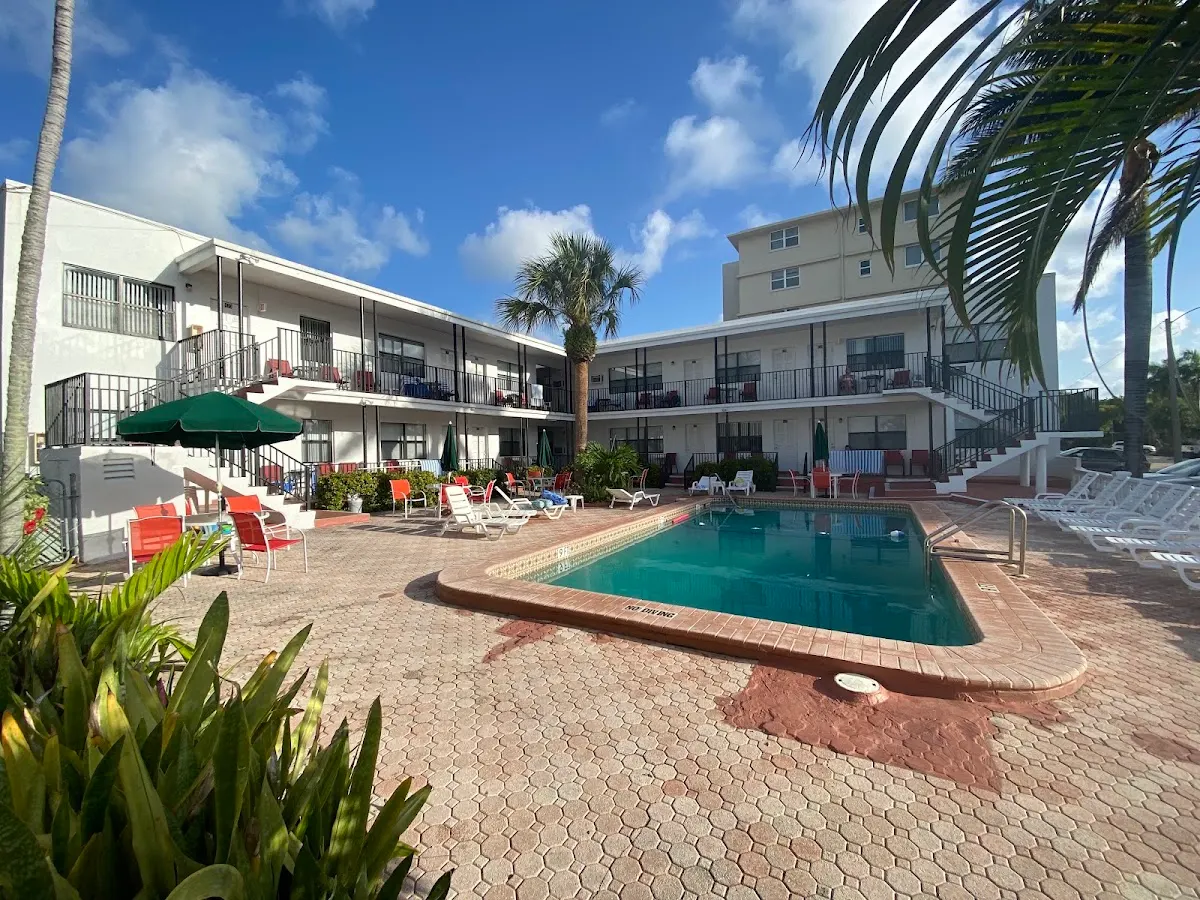 Summerland Suites
