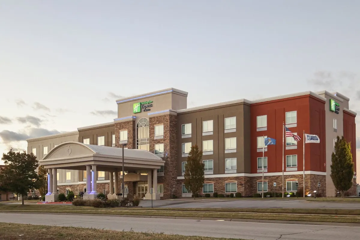 Holiday Inn Express & Suites Tulsa South Bixby by IHG