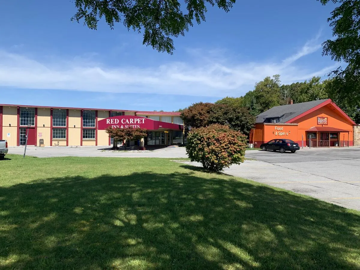 Red Carpet Inn & Suites Ebensburg, PA