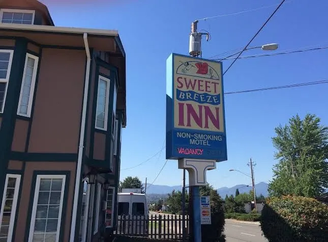 Sweet Breeze Inn