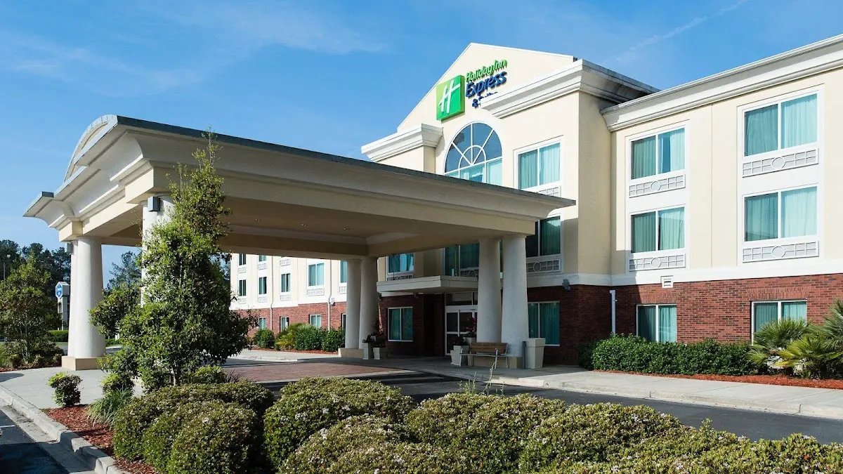 Holiday Inn Express & Suites Walterboro I-95 by IHG