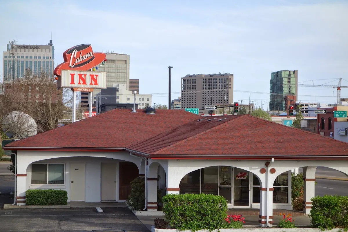 Cabana Inn