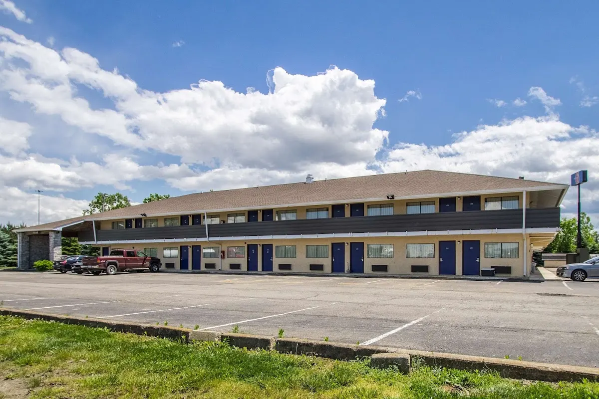 Motel 6 Ashland, OH